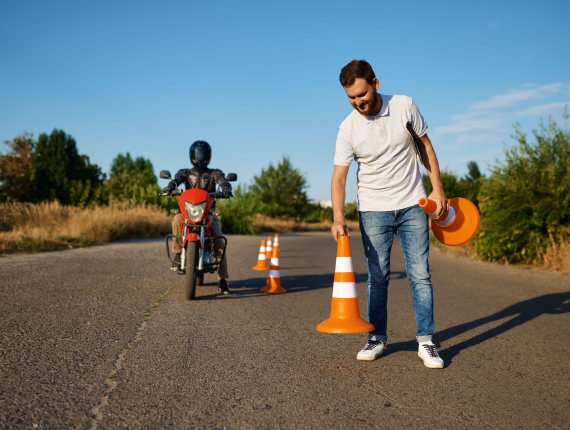 clase de conducir de motos